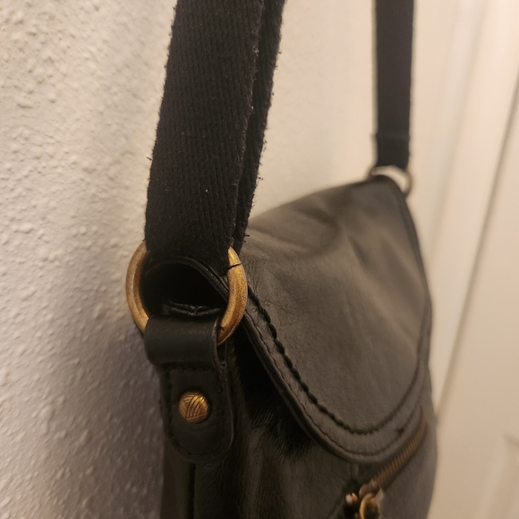 The Sak Black Crossbody Bag - Picture 4 of 9